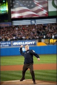 2001_World_Series_first_pitch