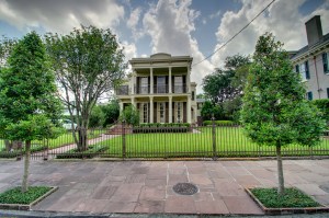 Manning family home in New Orleans' Garden District. Image from Flickr user Chris Waits.